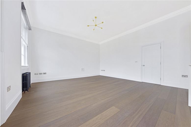 2 bedroom flat, Upper Berkeley Street, London W1H - Let Agreed