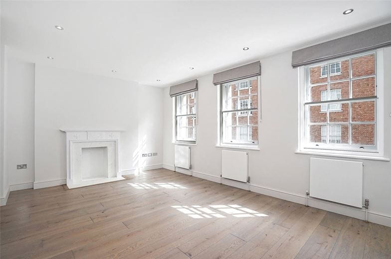 2 bedroom flat, George Street, Marylebone W1H - Available