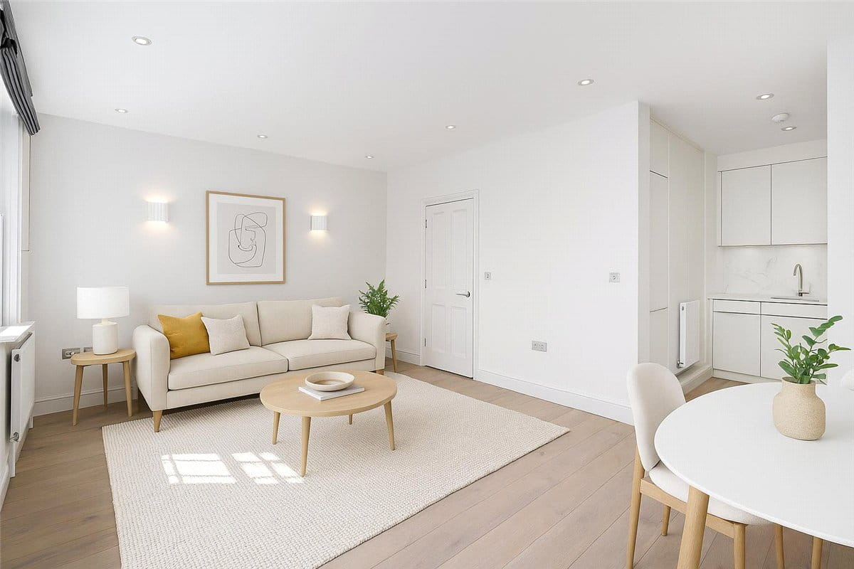 2 bedroom flat, George Street, Marylebone W1H - Available