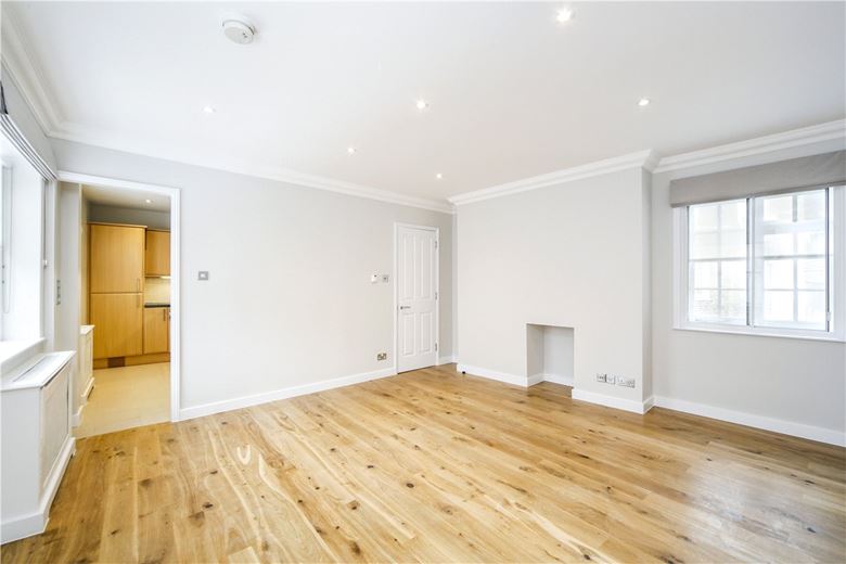 2 bedroom flat, Manchester Street, Marylebone W1U - Available