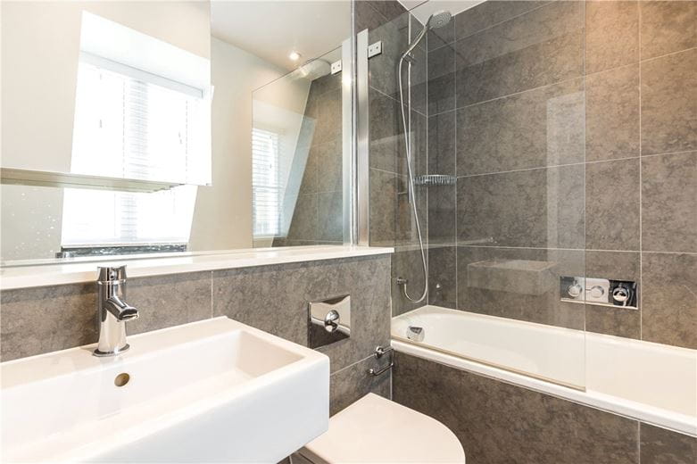 2 bedroom flat, Great Cumberland Place, Marylebone W1H - Available