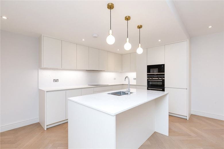 3 bedroom flat, Bryanston Square, Marylebone W1H - Available