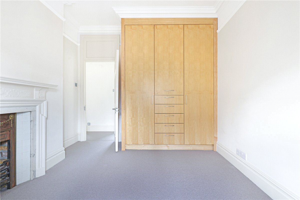 3 bedroom flat, New Cavendish Street, Marylebone W1W - Available