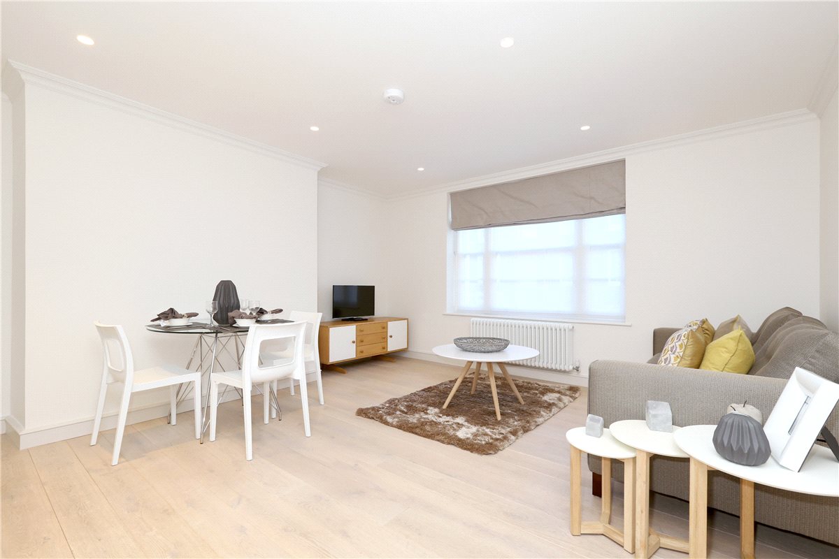 1 bedroom flat, Upper Berkeley Street, Marylebone W1H - Available
