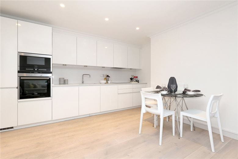 1 bedroom flat, Upper Berkeley Street, Marylebone W1H - Available