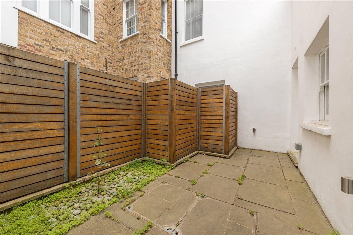 2 bedroom house, Bryanston Mews West, Marylebone W1H - Available