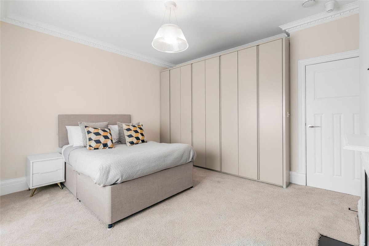 3 bedroom flat, Weymouth Street, Marylebone W1G - Available