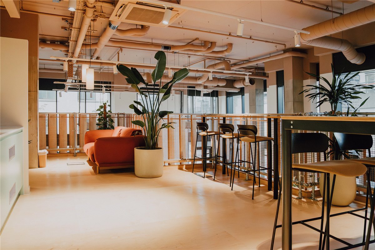 2 bedroom flat, Heartwell Avenue, London E16 - Let Agreed