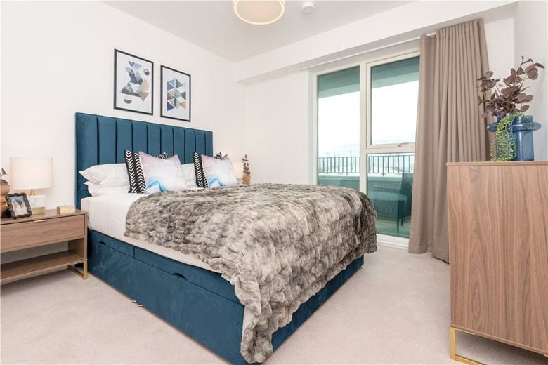 2 bedroom flat, Heartwell Avenue, London E16