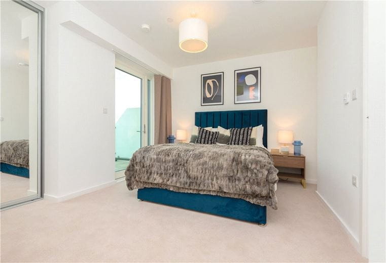 3 bedroom flat, Heartwell Avenue, London E16 - Let Agreed