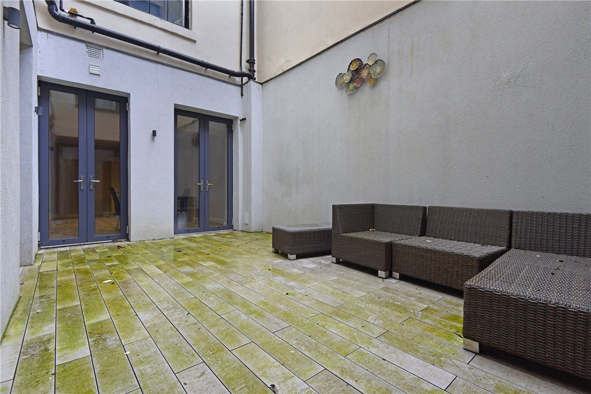 3 bedroom flat, Portland Place, Marylebone W1B - Available