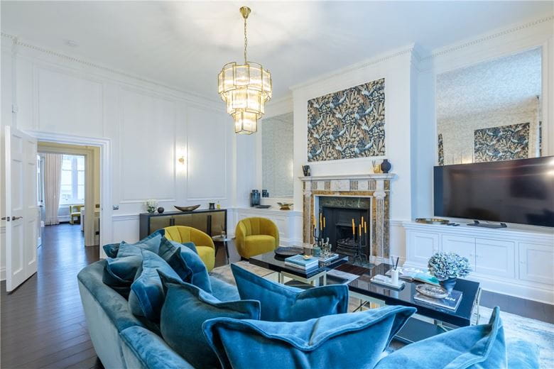 3 bedroom maisonette, Wimpole Street, London W1G - Available