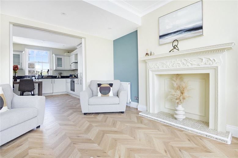 3 bedroom flat, Upper Montagu Street, Marylebone W1H - Available