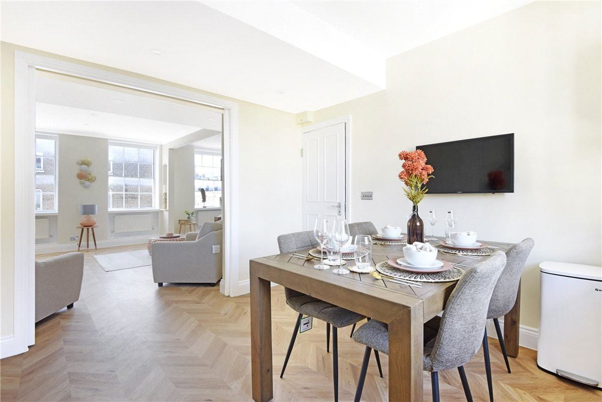 3 bedroom flat, Upper Montagu Street, Marylebone W1H - Available