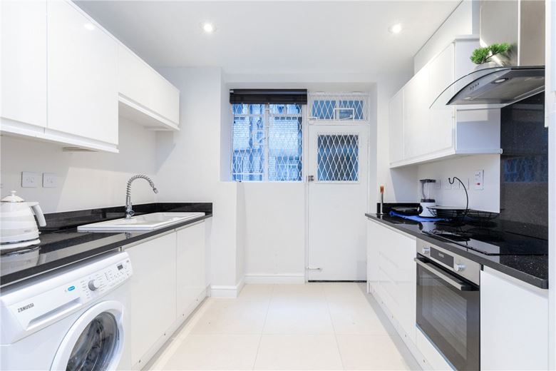 3 bedroom flat, Seymour Place, Marylebone W1H - Available