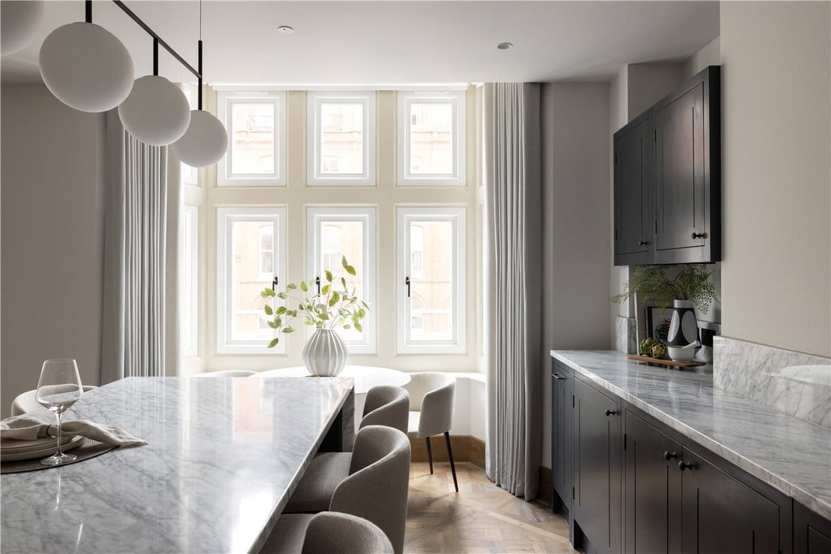 2 bedroom flat, Wigmore Street, London W1U