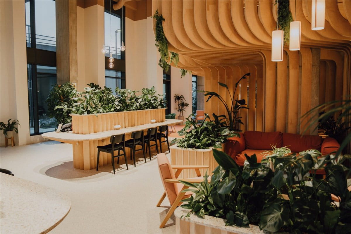 2 bedroom flat, Heartwell Avenue, London E16 - Available