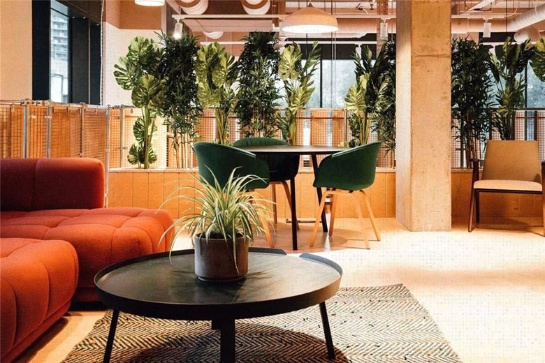 3 bedroom flat, Heartwell Avenue, London E16 - Available