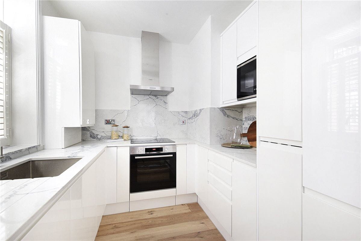 2 bedroom maisonette, Wheatley Street, Marylebone W1G - Available