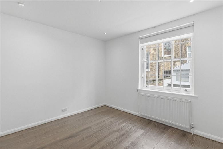 1 bedroom flat, Devonshire Place Mews, London W1G - Available