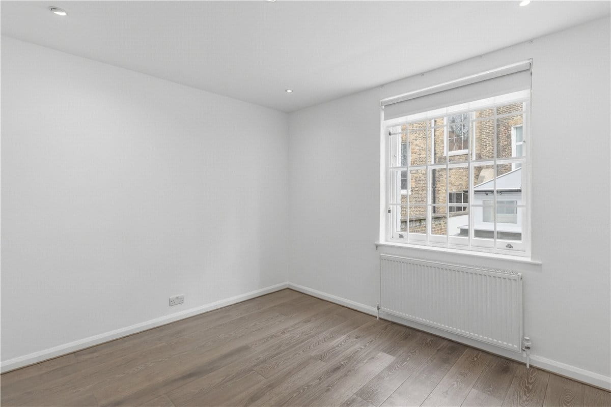 1 bedroom flat, Devonshire Place Mews, London W1G - Available