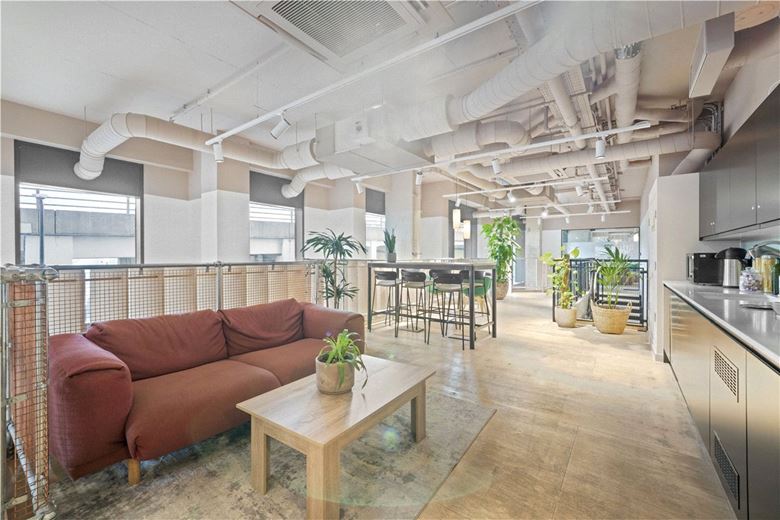 2 bedroom flat, Heartwell Avenue, London E16 - Available