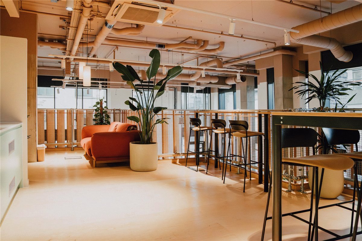 2 bedroom flat, Heartwell Avenue, London E16 - Available