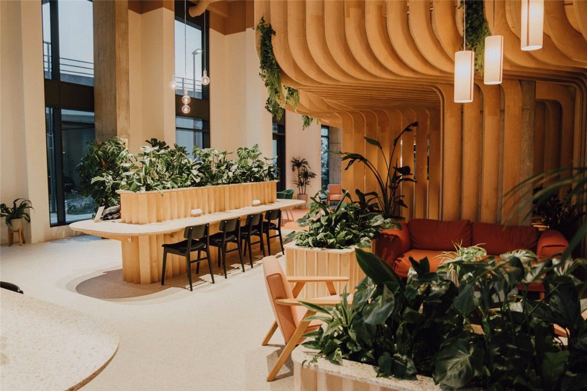 2 bedroom flat, Heartwell Avenue, London E16 - Available