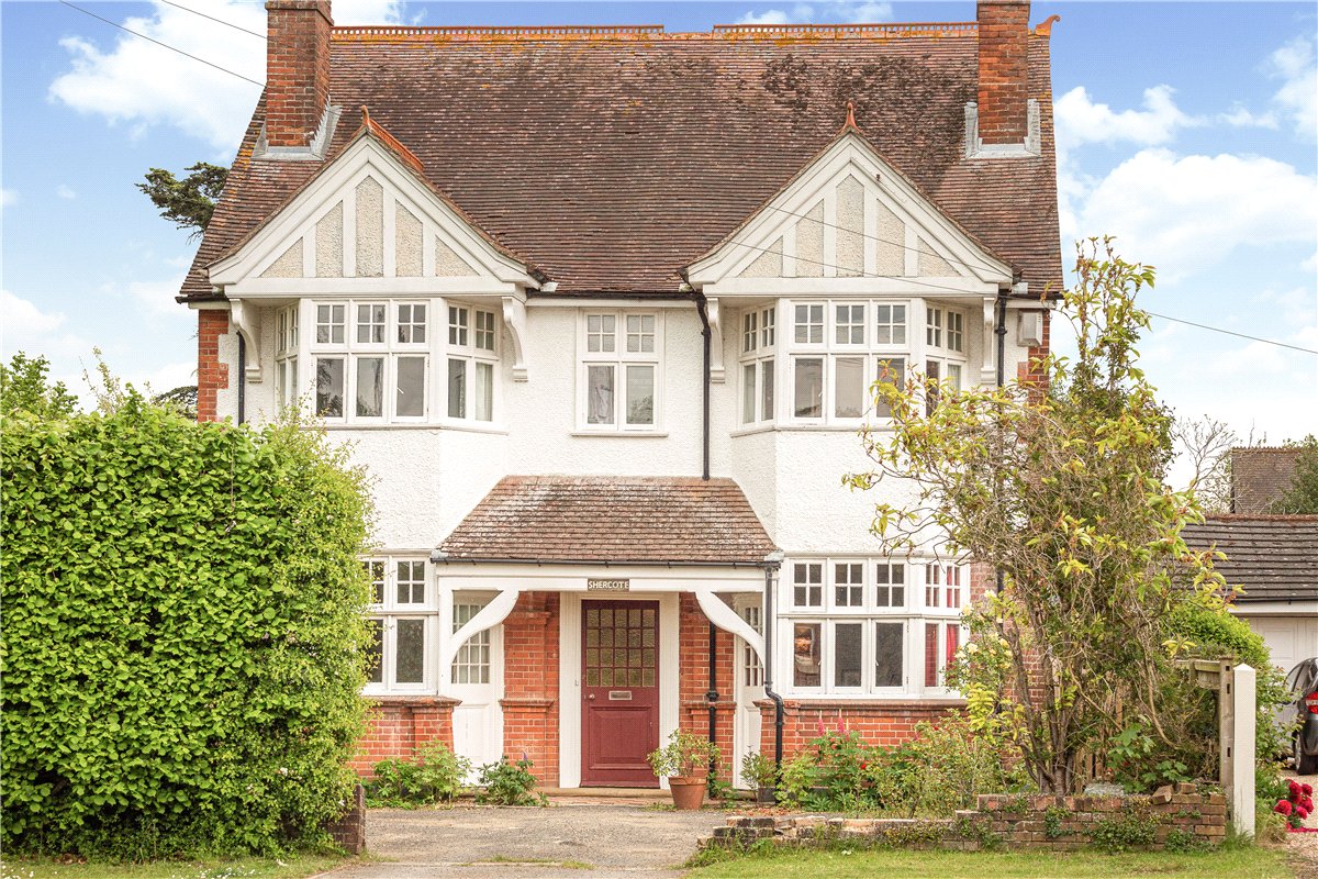 4 bedroom house, Reading Road, Sherfield-on-Loddon RG27 - Available