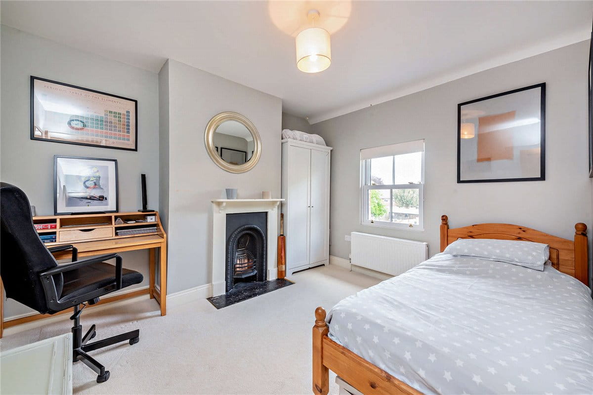 3 bedroom house, Inkpen Road, Kintbury RG17 - Available