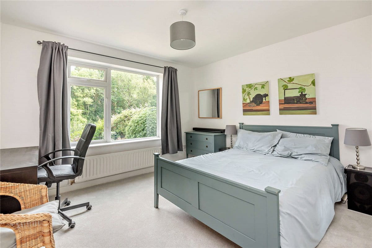 4 bedroom house, Bucklebury Alley, Cold Ash RG18 - Sold STC