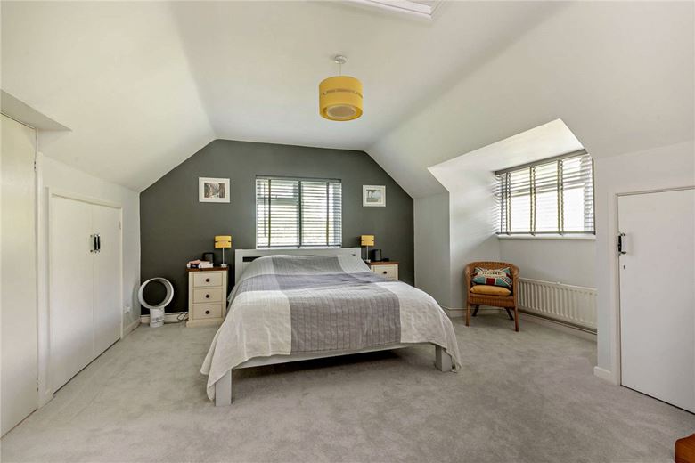 4 bedroom house, Bucklebury Alley, Cold Ash RG18 - Sold STC