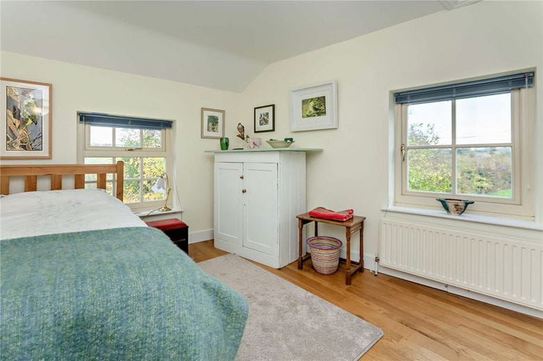 3 bedroom cottage, Eastbury, Hungerford RG17 - Available