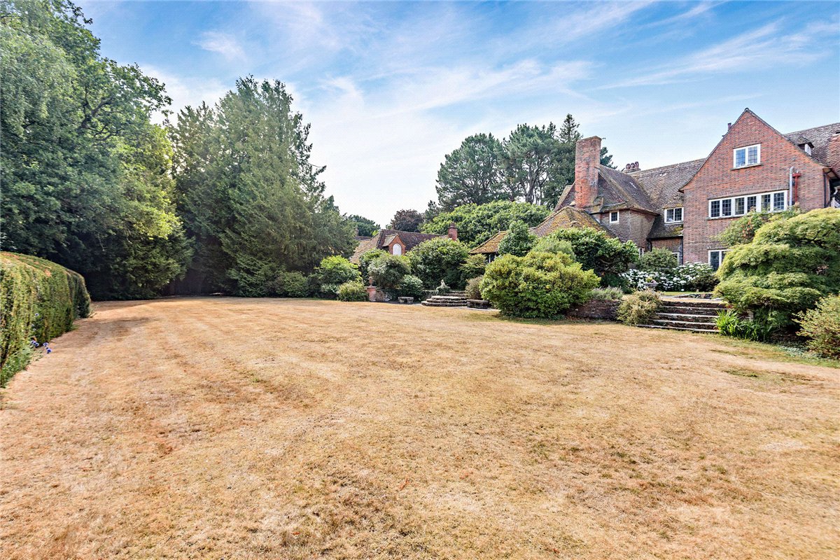 7 bedroom house, Burys Bank Road, Greenham RG19 - Sold STC