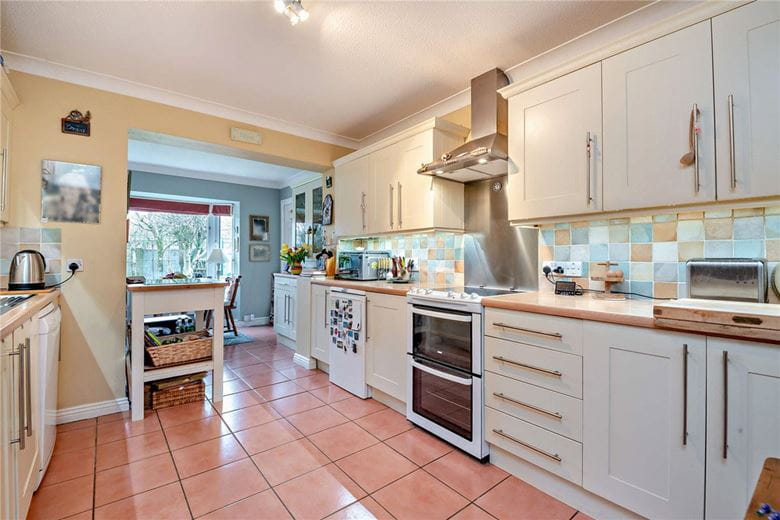 3 bedroom house, The Dell, Vernham Dean SP11 - Available