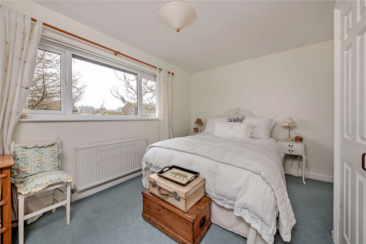 3 bedroom house, The Dell, Vernham Dean SP11 - Available