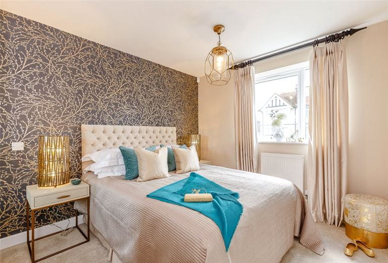 2 bedroom flat, Steel Close, Newbury RG14 - Available