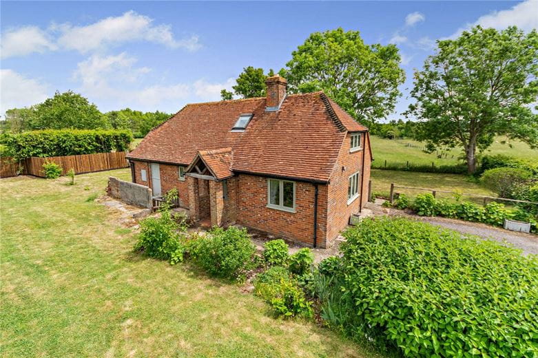 2 bedroom house, Hamstead Holt Farm, Kintbury Holt RG20 - Available