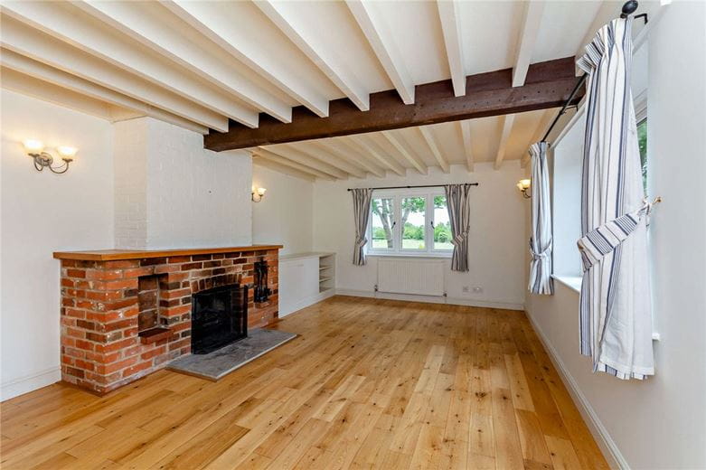 2 bedroom house, Hamstead Holt Farm, Kintbury Holt RG20 - Available