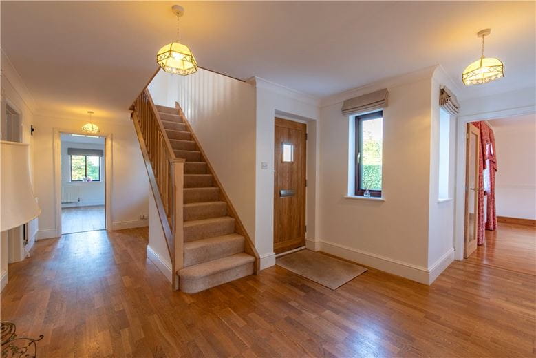 5 bedroom house, Post Office Road, Inkpen RG17 - Available