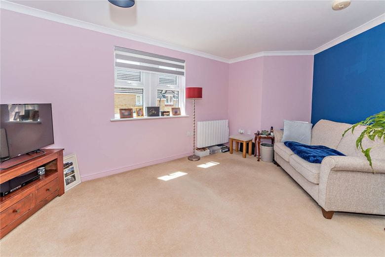 1 bedroom flat, Martingale Chase, Newbury RG14 - Available