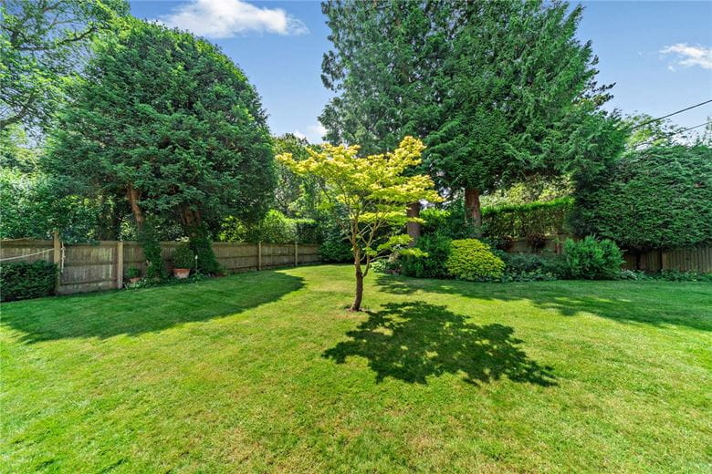 5 bedroom house, Yattendon Road, Hermitage RG18 - Available