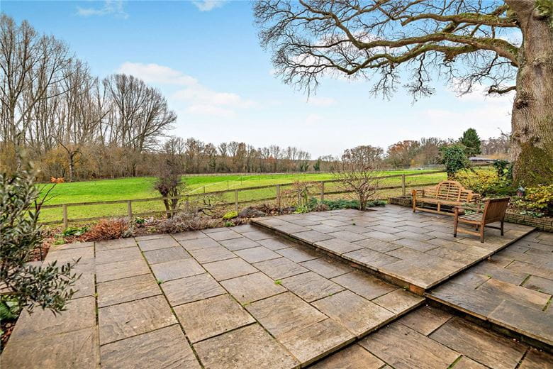 5 bedroom house, Crookham Common, Thatcham RG19 - Available