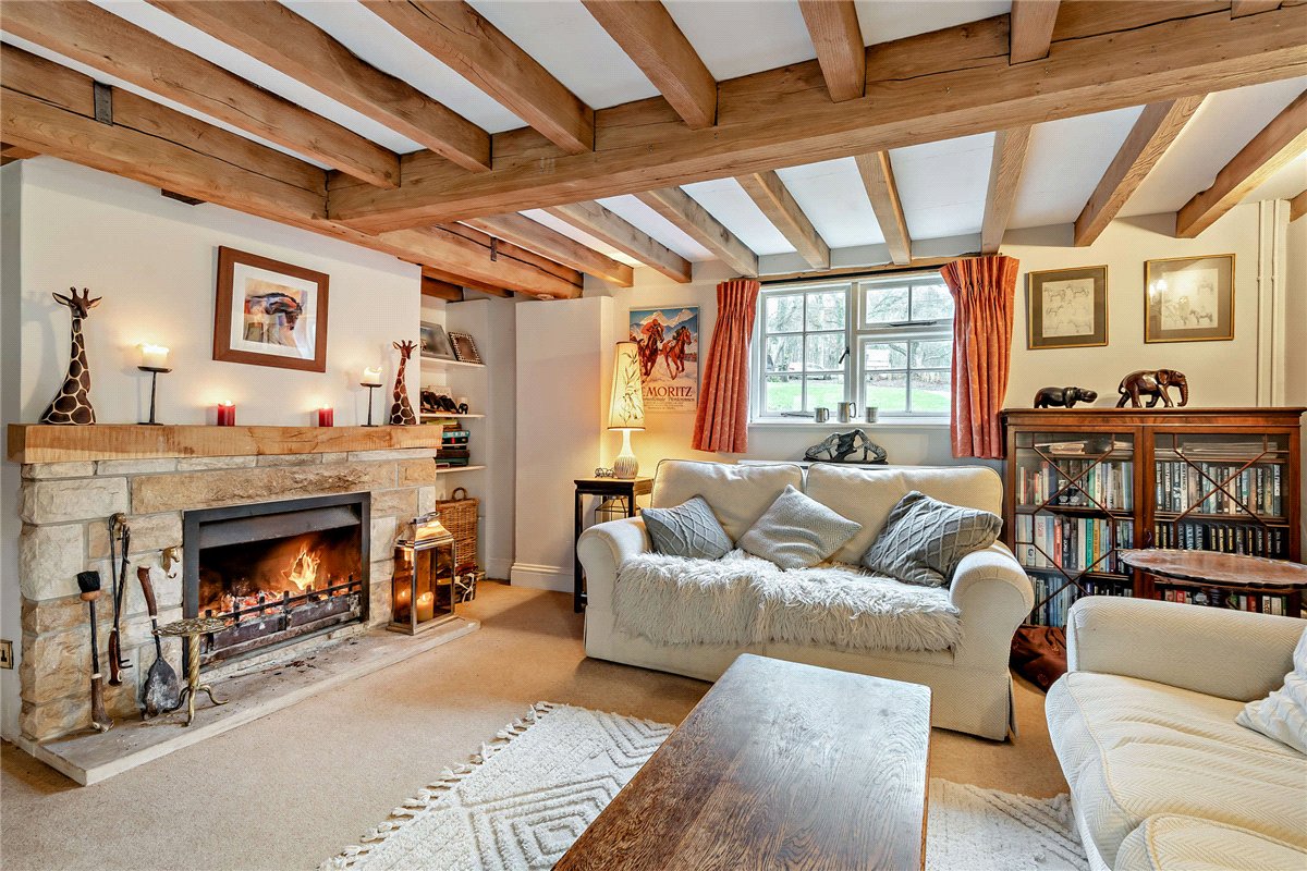 5 bedroom house, Crookham Common, Thatcham RG19 - Available