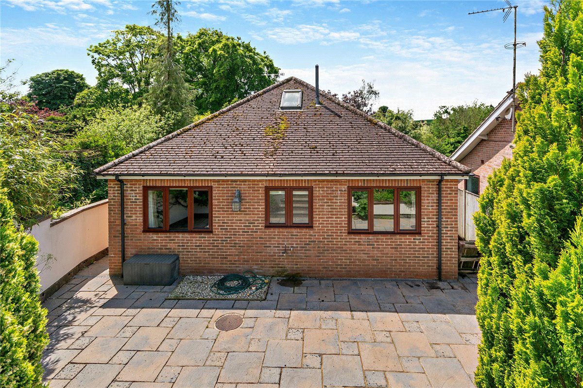 2 bedroom house, The Maltings, West Ilsley RG20 - Available