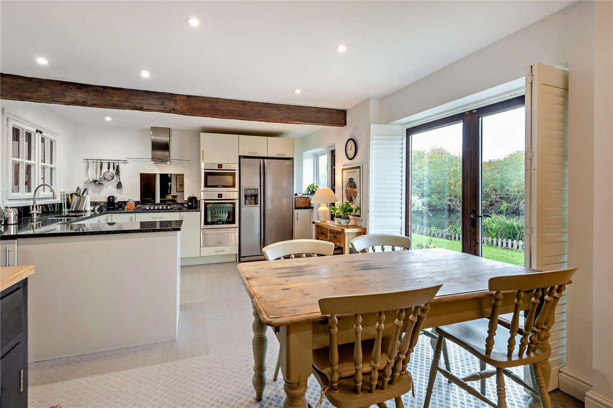 3 bedroom house, Crookham Hill, Thatcham RG19 - Available