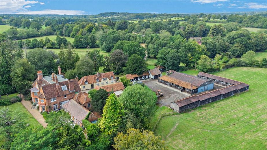 7 bedroom house, East Woodhay, Newbury RG20 - Sold