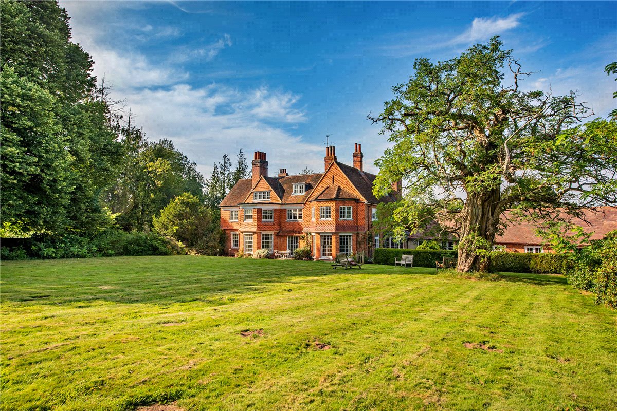 7 bedroom house, East Woodhay, Newbury RG20 - Sold