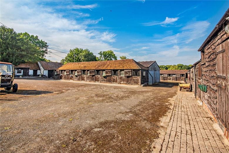 7 bedroom house, East Woodhay, Newbury RG20 - Sold