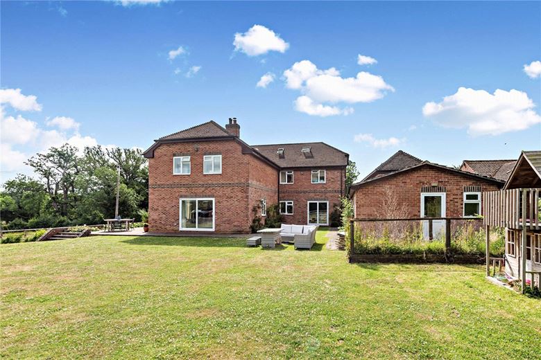 3.2 acres House, Wickham Heath, Newbury RG20 - Sold STC